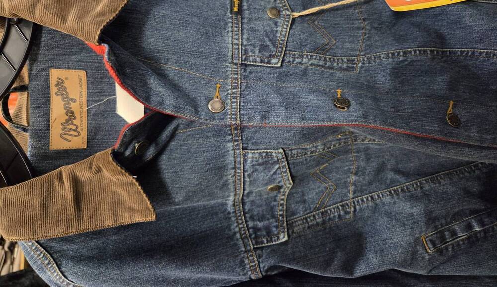 NEW WRANGLER denim jacket in denim